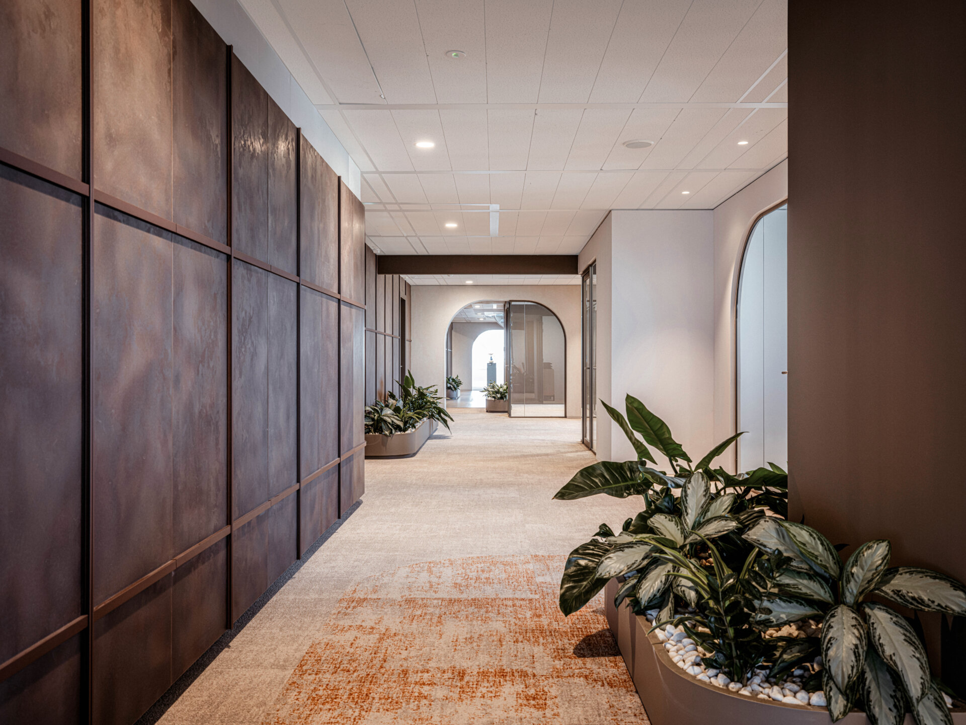 SYSTEMTRENNWÄNDE UND INNENAUSBAULÖSUNGEN FÜR JEDE ARBEITSUMGEBUNG